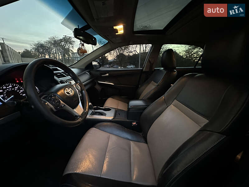 Седан Toyota Camry 2012 в Одесі