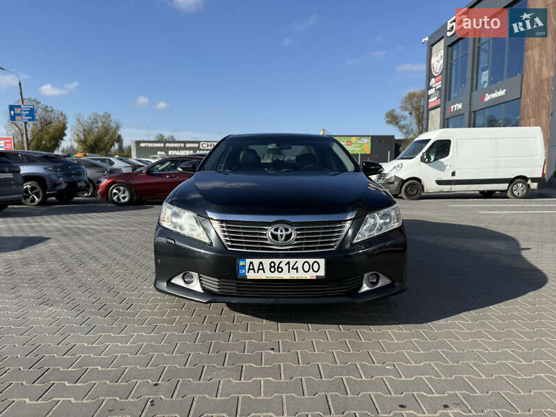 Седан Toyota Camry 2012 в Киеве фото 2 Седан Toyota Camry 2012 в Киеве