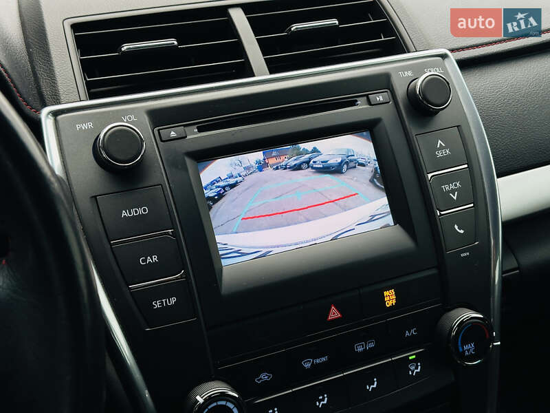 Седан Toyota Camry 2017 в Харькове