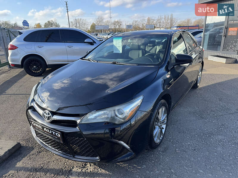 Toyota Camry 2016