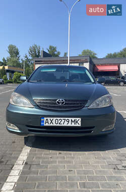 Седан Toyota Camry 2002 в Дніпрі