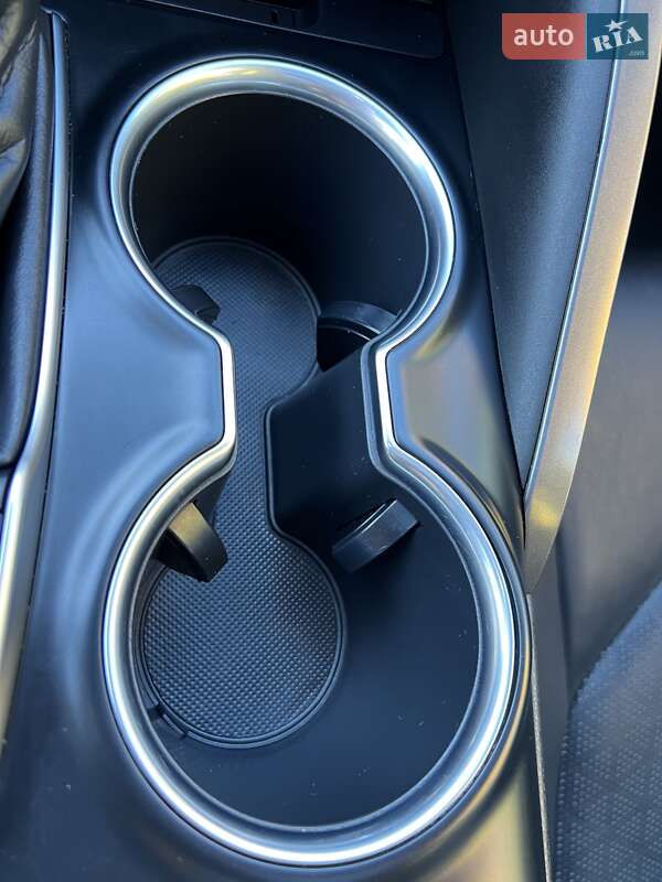 Седан Toyota Camry 2017 в Кременчуці