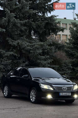 Седан Toyota Camry 2011 в Чернігові