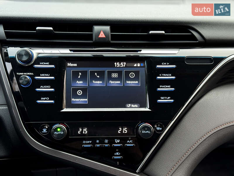 Седан Toyota Camry 2017 в Києві