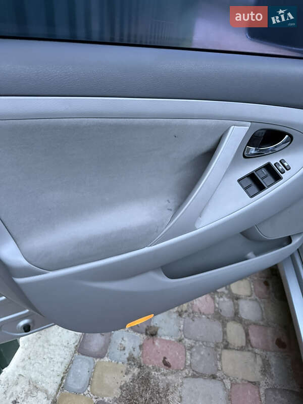 Седан Toyota Camry 2006 в Полтаві