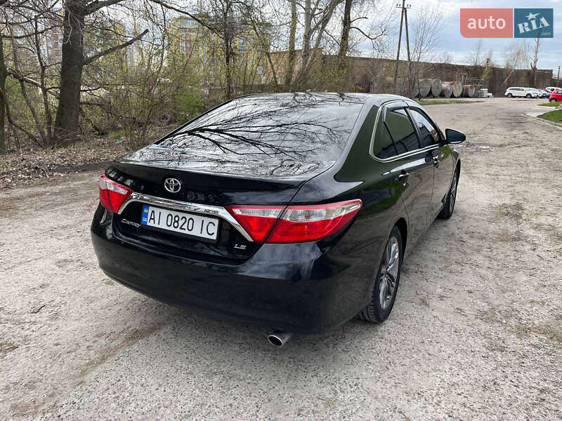 Седан Toyota Camry 2015 в Києві