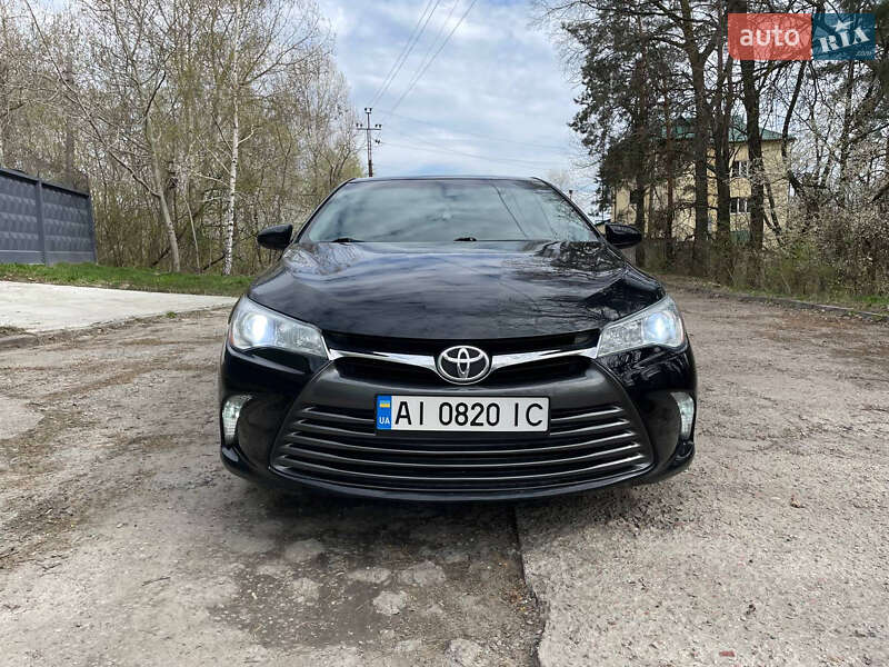 Седан Toyota Camry 2015 в Києві