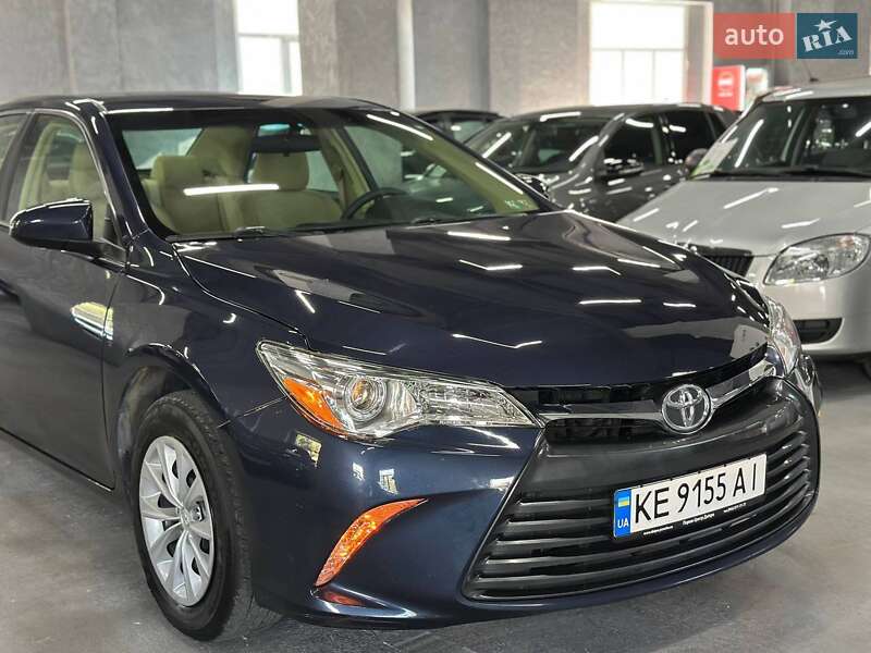 Седан Toyota Camry 2015 в Кам'янському