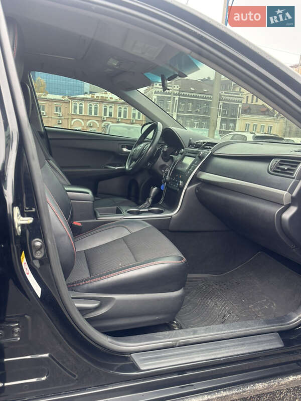 Седан Toyota Camry 2016 в Киеве фото 17 Седан Toyota Camry 2016 в Киеве