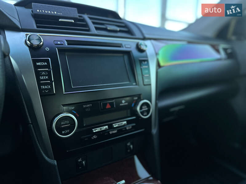Седан Toyota Camry 2012 в Тернополе фото 11 Седан Toyota Camry 2012 в Тернополе