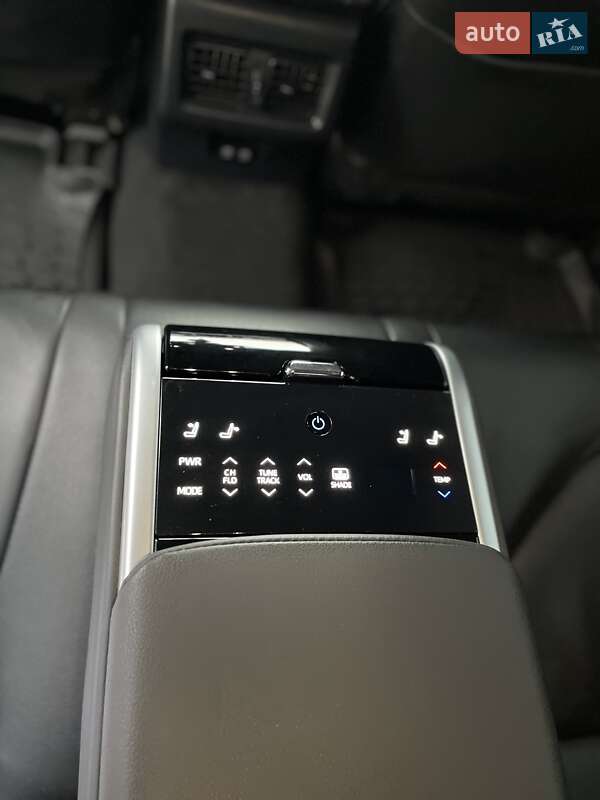 Седан Toyota Camry 2019 в Житомире