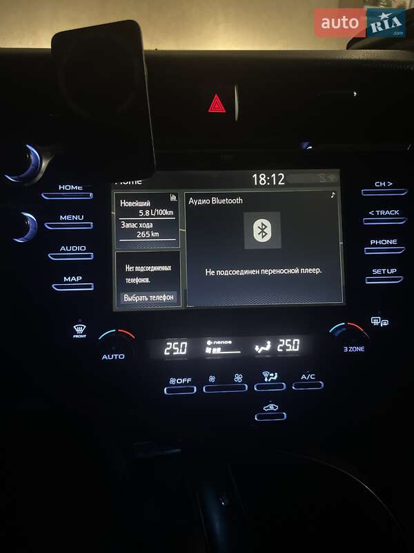 Седан Toyota Camry 2019 в Житомире