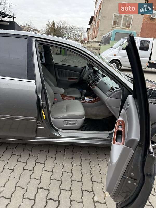 Седан Toyota Camry 2004 в Калуші фото 2 Седан Toyota Camry 2004 в Калуші