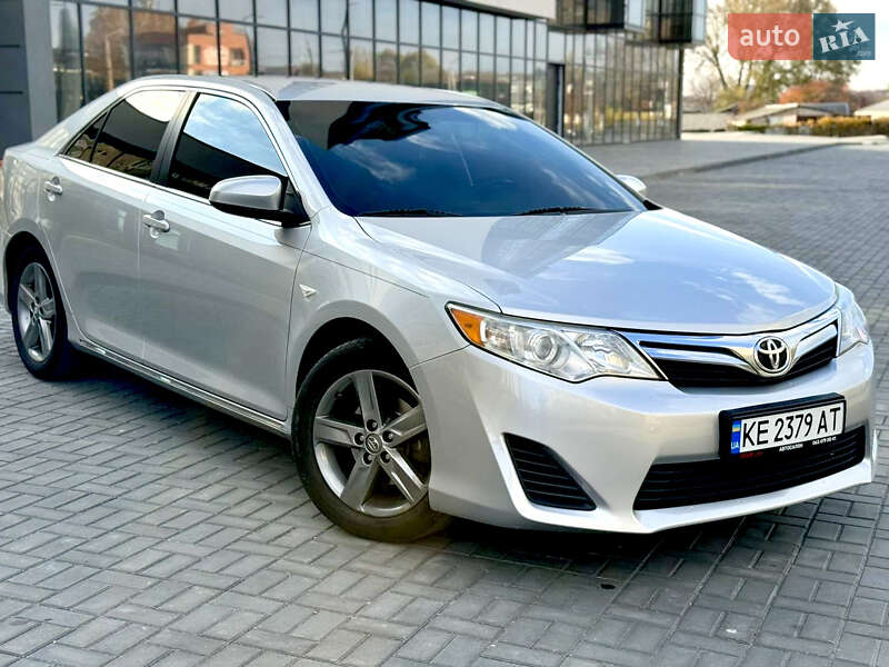 Седан Toyota Camry 2014 в Днепре фото 2 Седан Toyota Camry 2014 в Днепре
