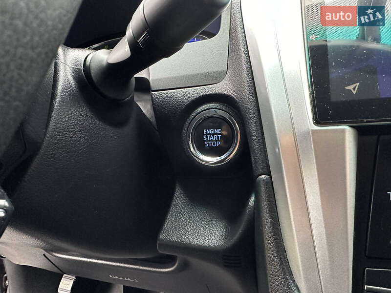 Седан Toyota Camry 2015 в Харькове фото 29 Седан Toyota Camry 2015 в Харькове