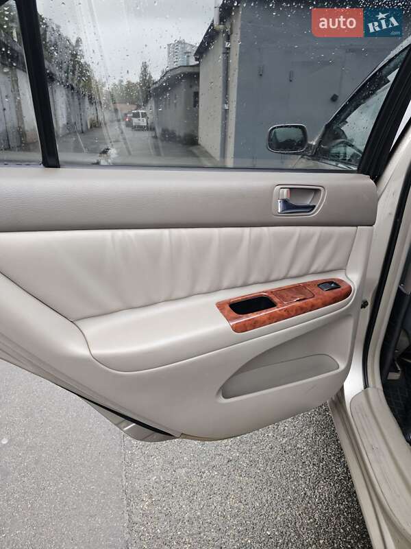 Седан Toyota Camry 2003 в Киеве фото 18 Седан Toyota Camry 2003 в Киеве