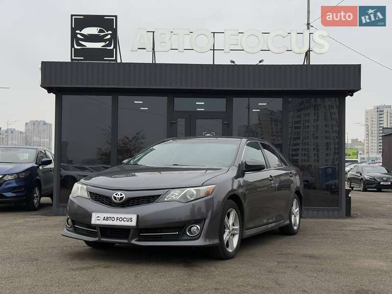 Седан Toyota Camry 2012 в Киеве фото 4 Седан Toyota Camry 2012 в Киеве