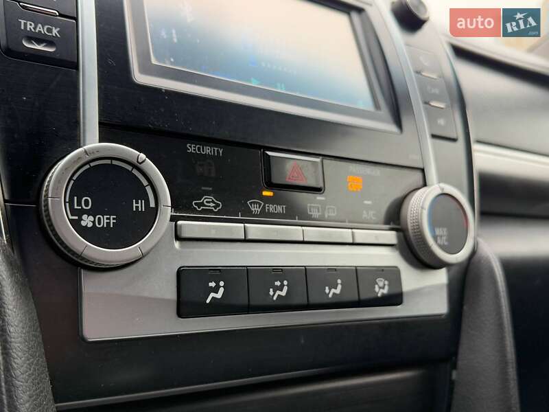 Седан Toyota Camry 2012 в Киеве фото 19 Седан Toyota Camry 2012 в Киеве