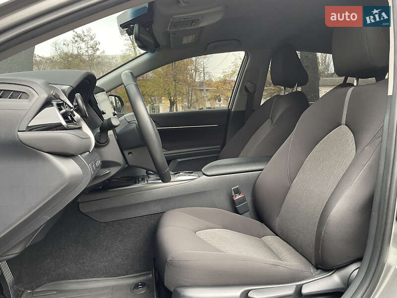 Седан Toyota Camry 2023 в Николаеве фото 10 Седан Toyota Camry 2023 в Николаеве
