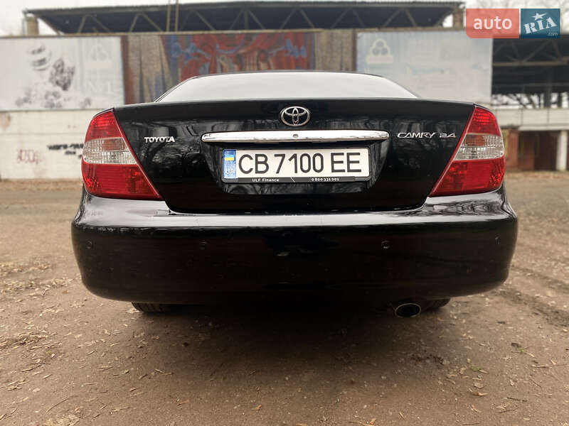 Седан Toyota Camry 2002 в Чернигове