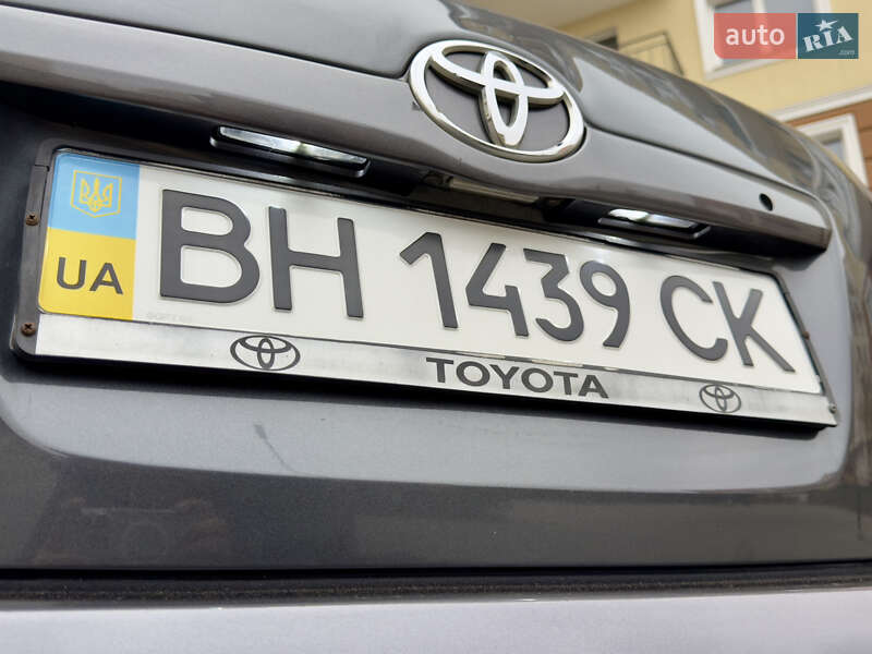 Седан Toyota Camry 2009 в Одессе