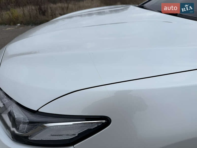 Седан Toyota Camry 2023 в Киеве фото 21 Седан Toyota Camry 2023 в Киеве