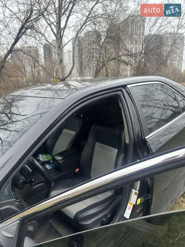 Седан Toyota Camry 2012 в Киеве фото 4 Седан Toyota Camry 2012 в Киеве