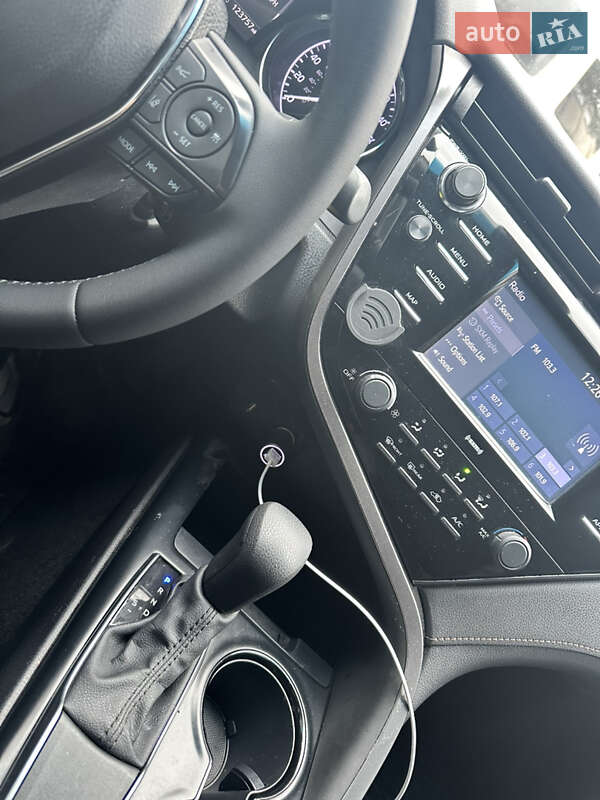 Седан Toyota Camry 2020 в Миколаєві