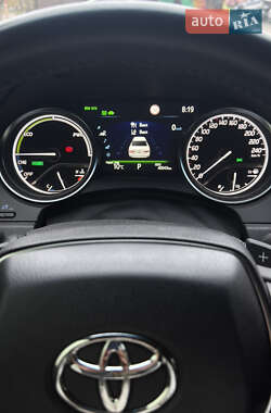 Седан Toyota Camry 2022 в Запорожье