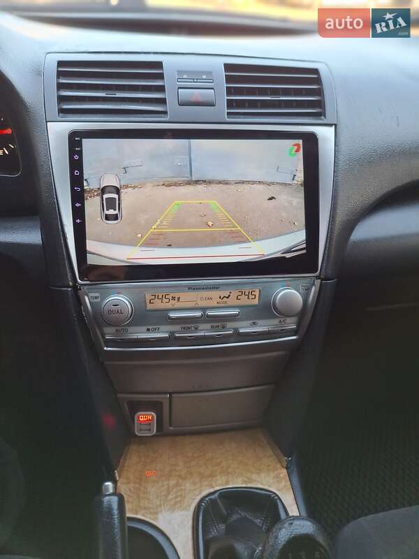 Седан Toyota Camry 2006 в Глухове