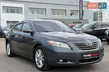 Седан Toyota Camry 2007 в Киеве