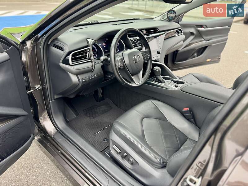 Седан Toyota Camry 2019 в Києві фото 34 Седан Toyota Camry 2019 в Києві