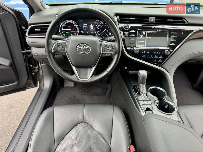 Седан Toyota Camry 2019 в Києві фото 51 Седан Toyota Camry 2019 в Києві