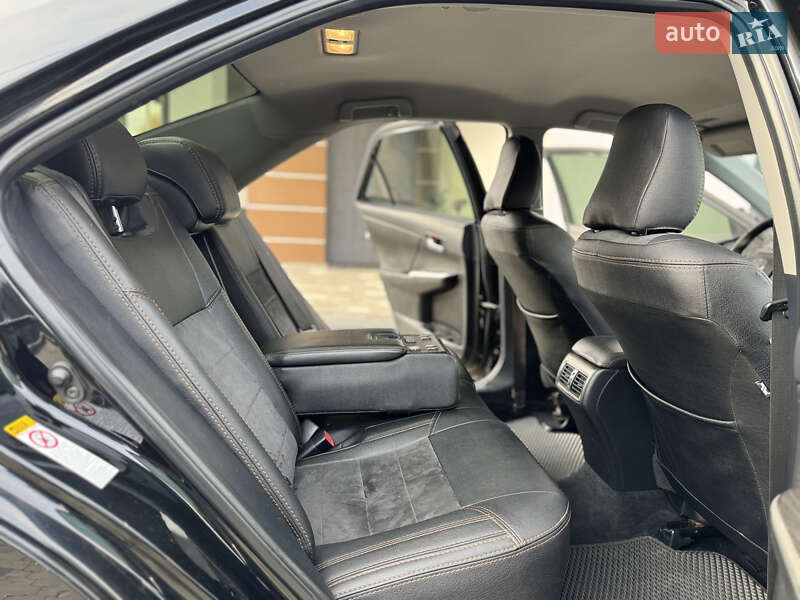 Седан Toyota Camry 2012 в Львове