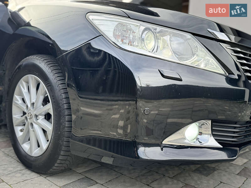 Седан Toyota Camry 2012 в Львове