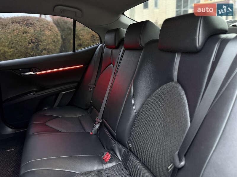 Седан Toyota Camry 2018 в Тернополе фото 30 Седан Toyota Camry 2018 в Тернополе