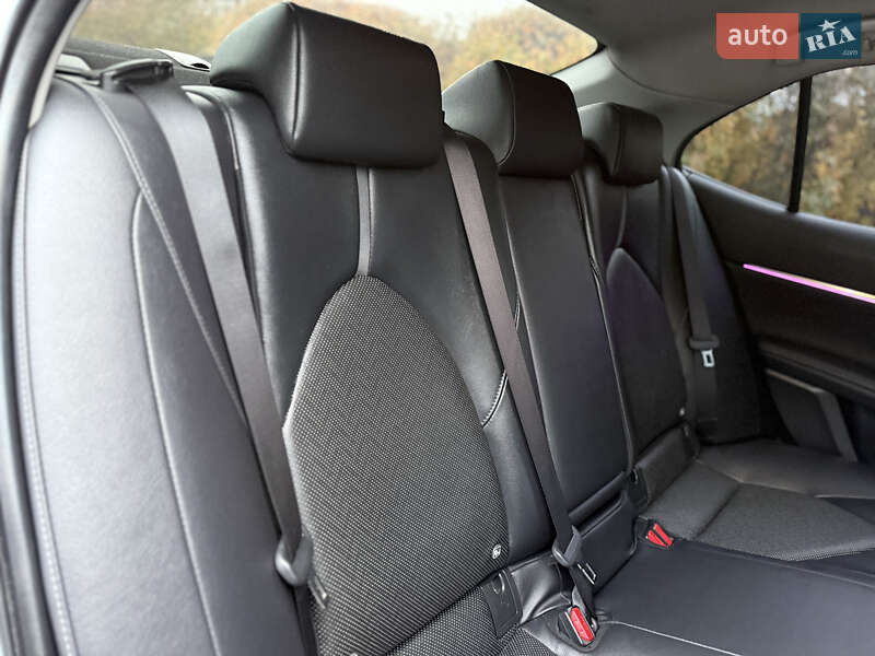 Седан Toyota Camry 2018 в Тернополе фото 32 Седан Toyota Camry 2018 в Тернополе