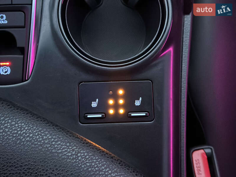 Седан Toyota Camry 2018 в Тернополе фото 48 Седан Toyota Camry 2018 в Тернополе