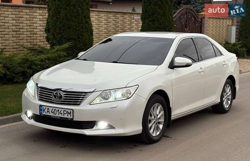 Toyota Camry 2012
