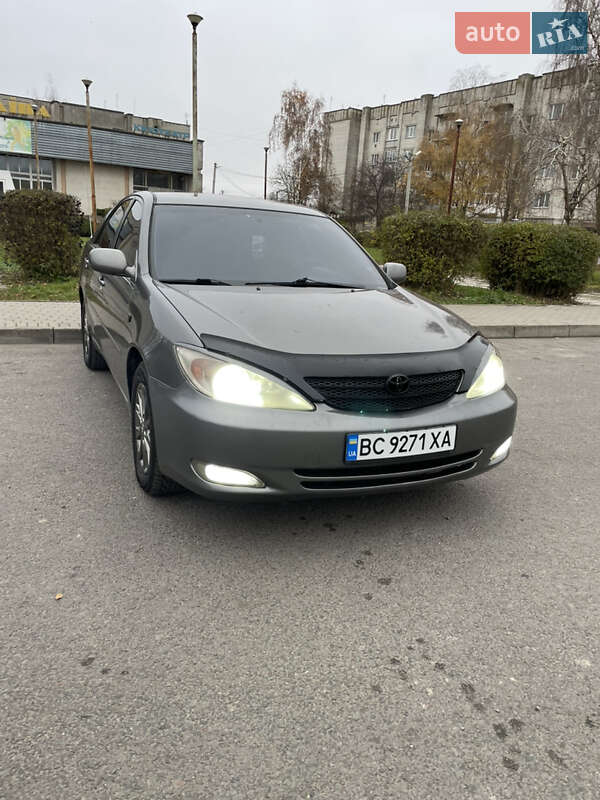 Седан Toyota Camry 2002 в Буске фото 6 Седан Toyota Camry 2002 в Буске