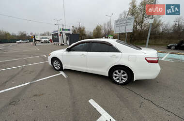 Седан Toyota Camry 2011 в Киеве