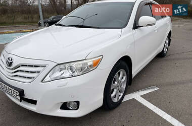 Седан Toyota Camry 2011 в Киеве