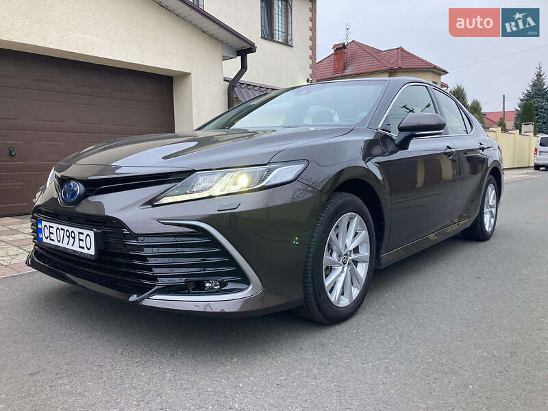 Седан Toyota Camry 2023 в Одессе
