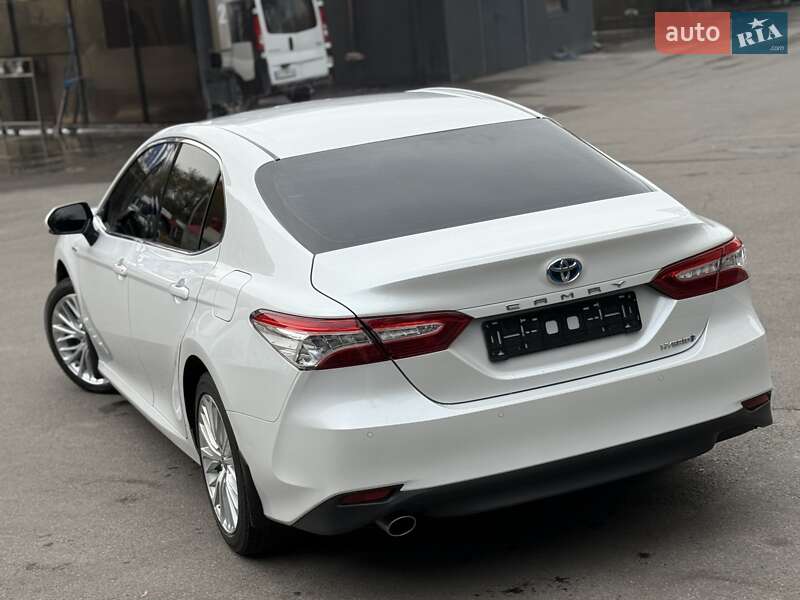 Седан Toyota Camry 2020 в Днепре фото 2 Седан Toyota Camry 2020 в Днепре