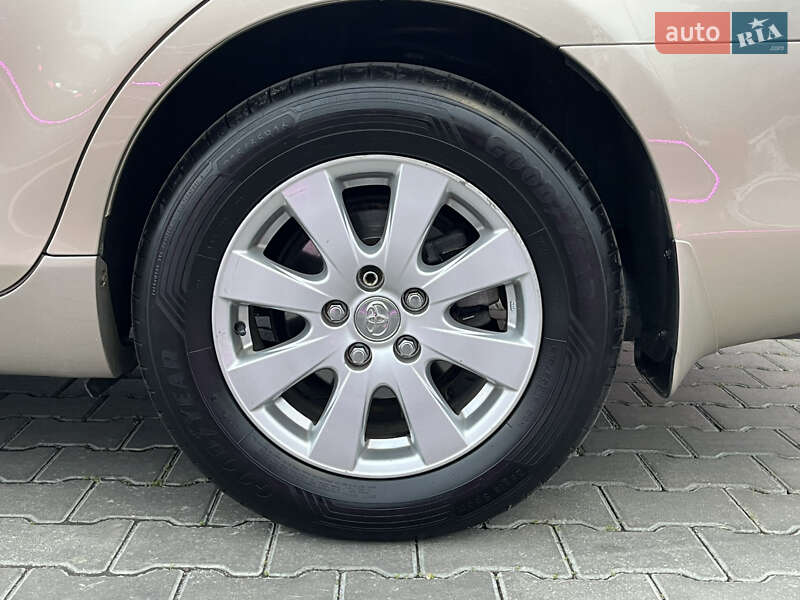 Седан Toyota Camry 2008 в Одессе