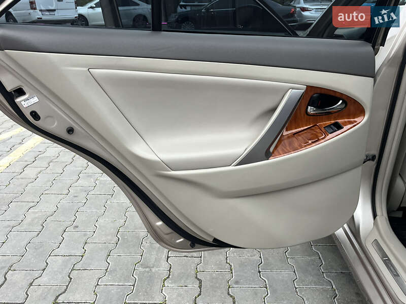 Седан Toyota Camry 2008 в Одессе