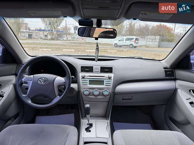 Седан Toyota Camry 2007 в Запорожье