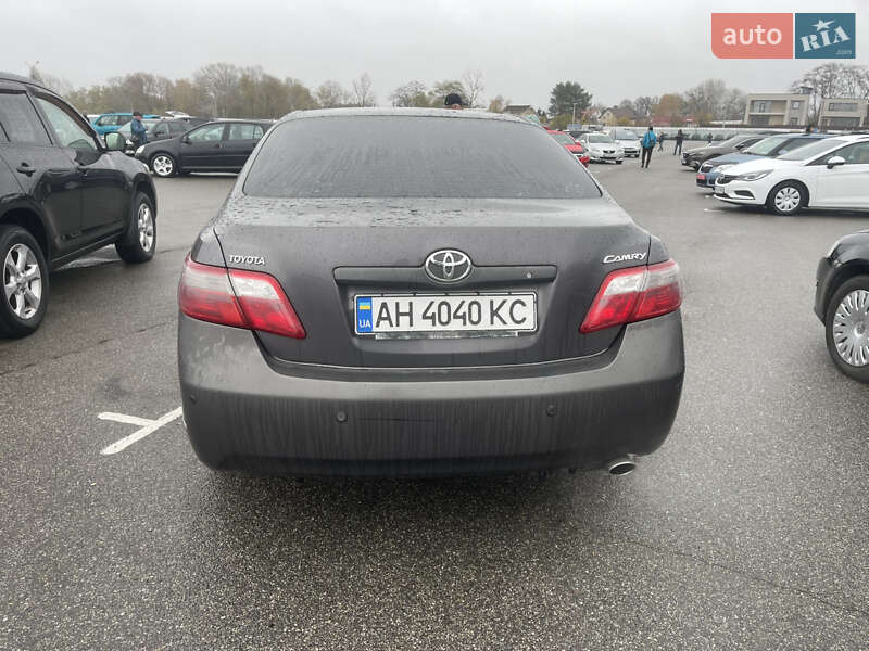 Седан Toyota Camry 2007 в Киеве