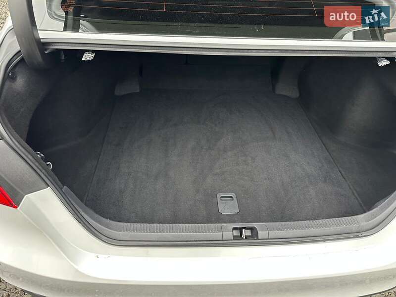 Седан Toyota Camry 2020 в Луцьку