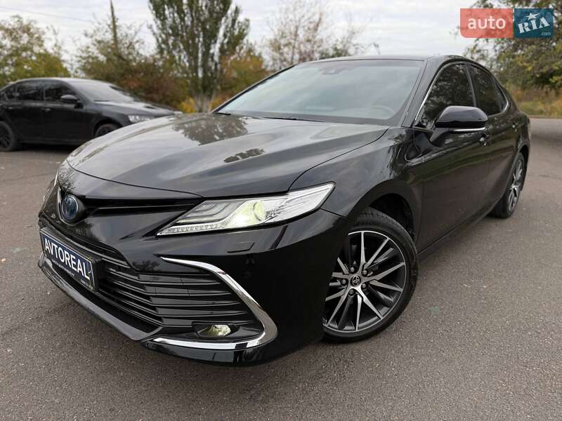 Седан Toyota Camry 2021 в Кривом Роге